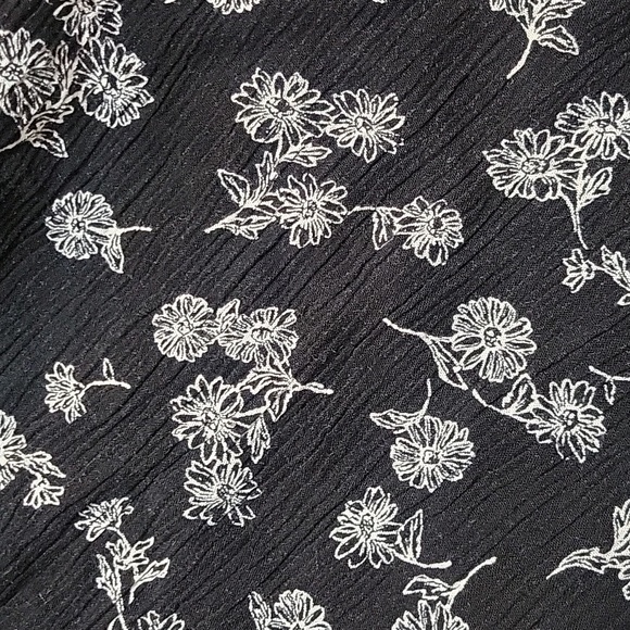 Forever 21 Tunic Longsleeve - Picture 6 of 8